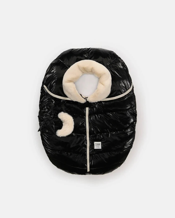 Black Liquid Shine Arctic Faux Fur//
