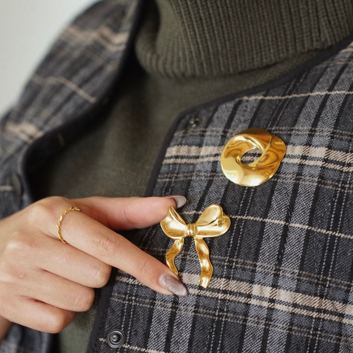 Greer Abstract Circle Brooch