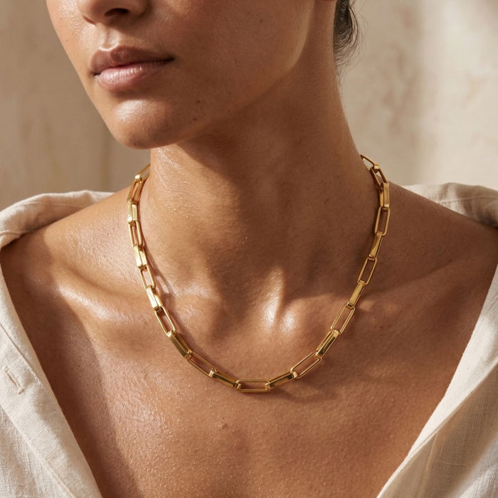 Julia Elongated Chain Necklace — Short Necklace