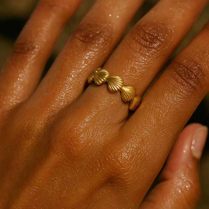 Libby Shell Ring — Stackable Ring