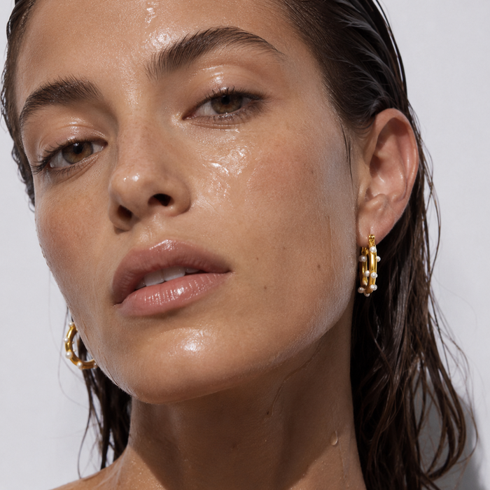 Nicoletta Pearl Hoop Earring