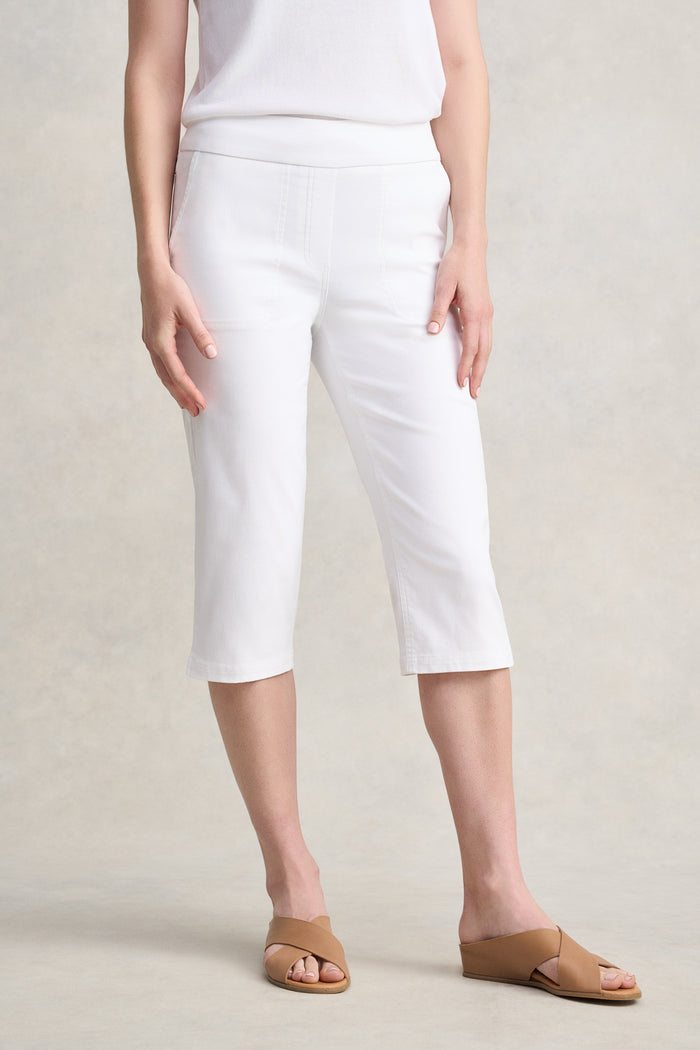 Pull-On Capri Short - Warm White