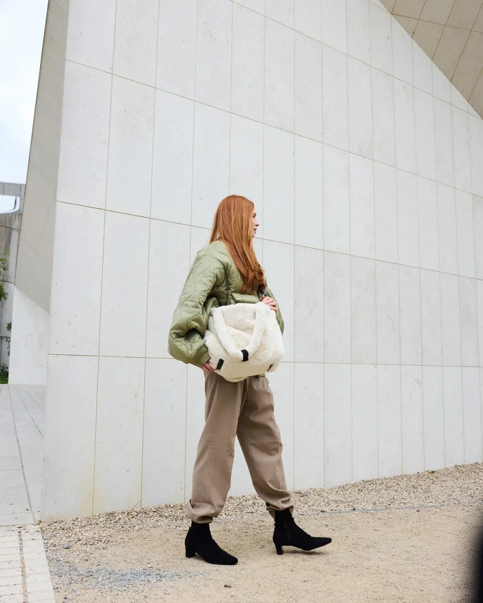 Arctic White Faux Fur//